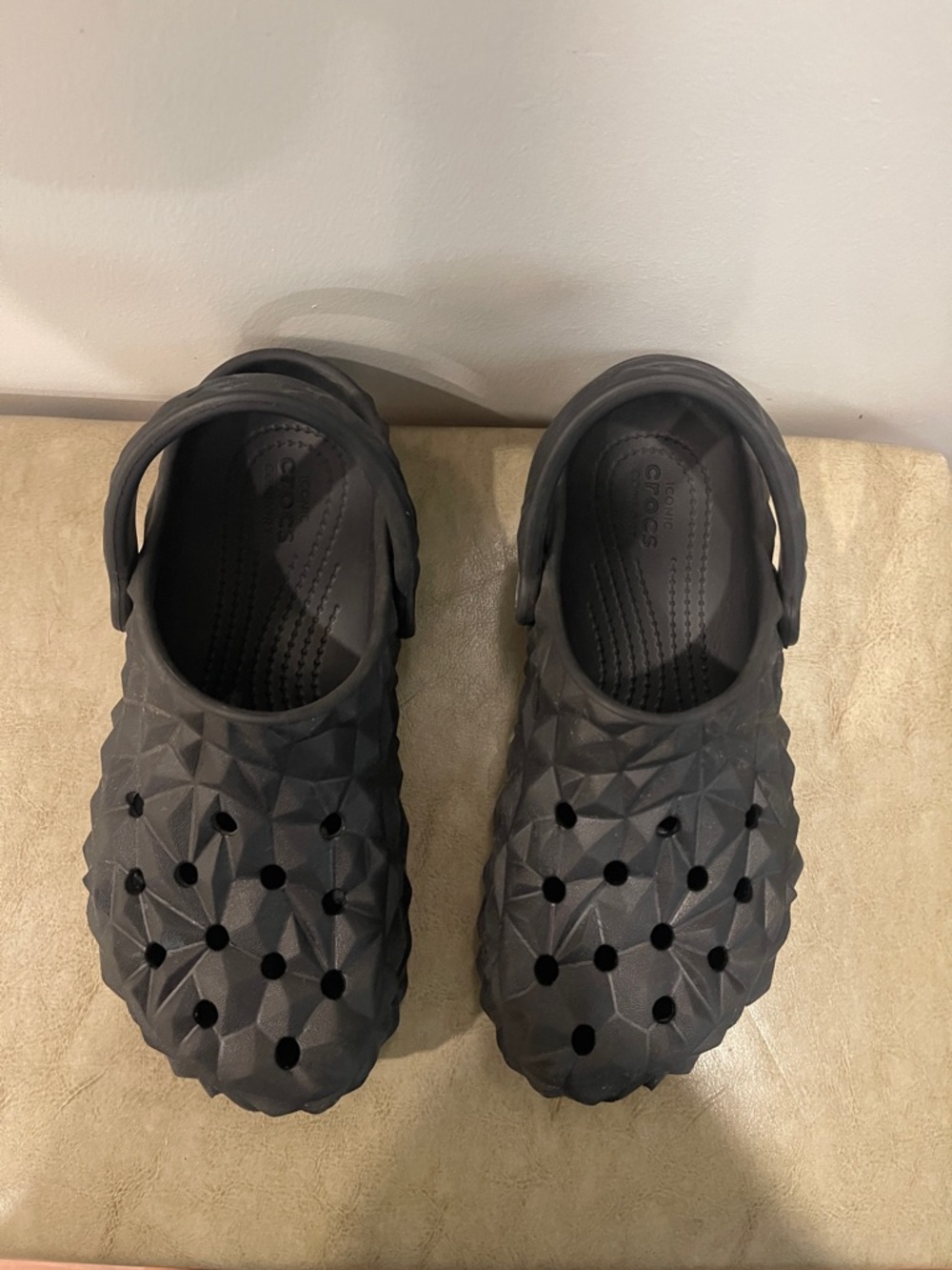 CROCS Black Geometric Classic Clog